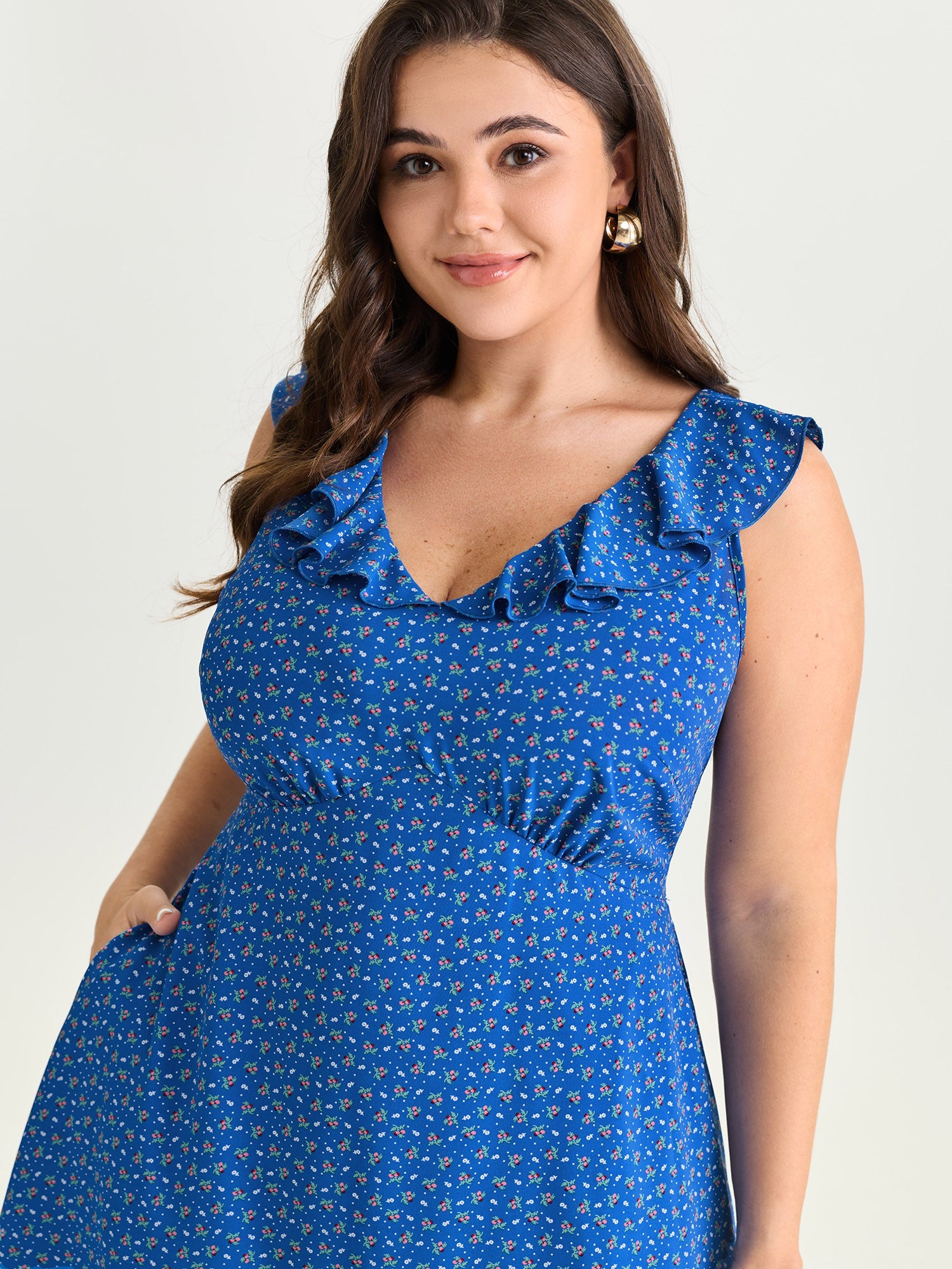 Ruffled Neckline Micro Floral Print Midi Dress