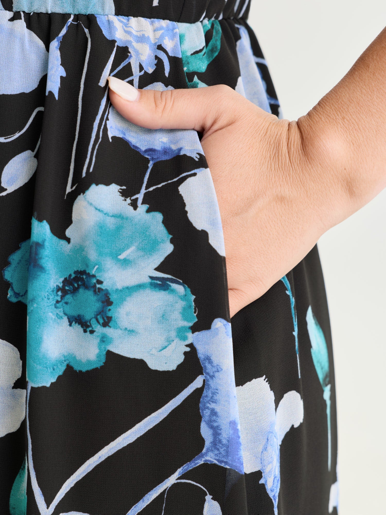 Hidden Zipper Floral Layered Pockets Jumpsuit